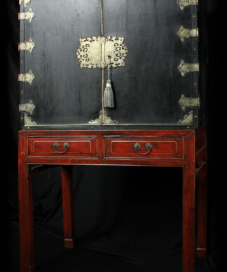 European Chinoiserie black lacquer chest, on later stand, c. 1700 -0
