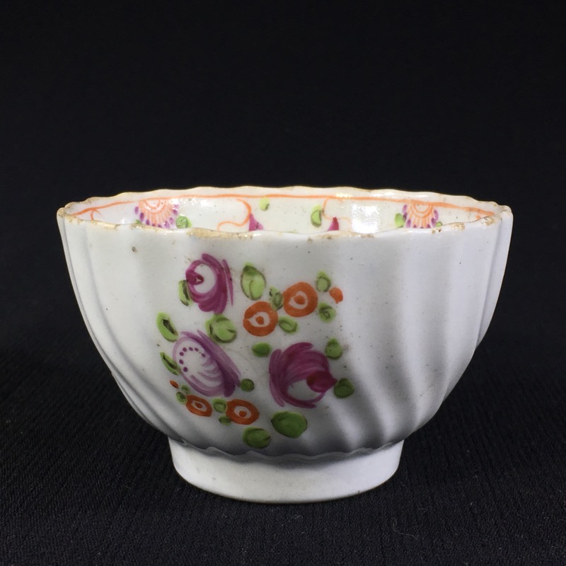 Newhall teabowl, Oriental Flowers pattern 195, c.1795 -0