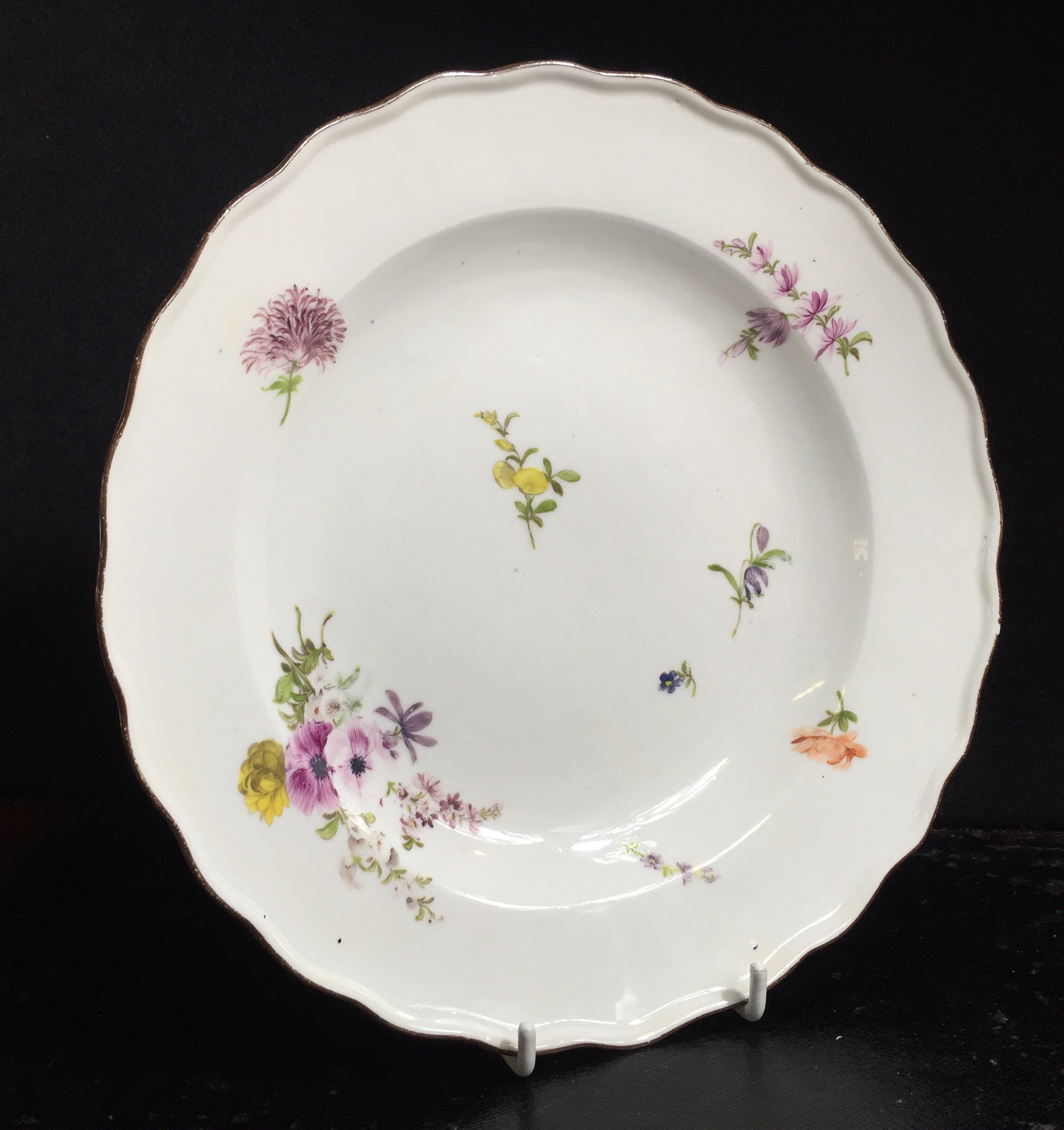 Meissen plate with scattered flowers, C. 1750 | Moorabool Antiques ...