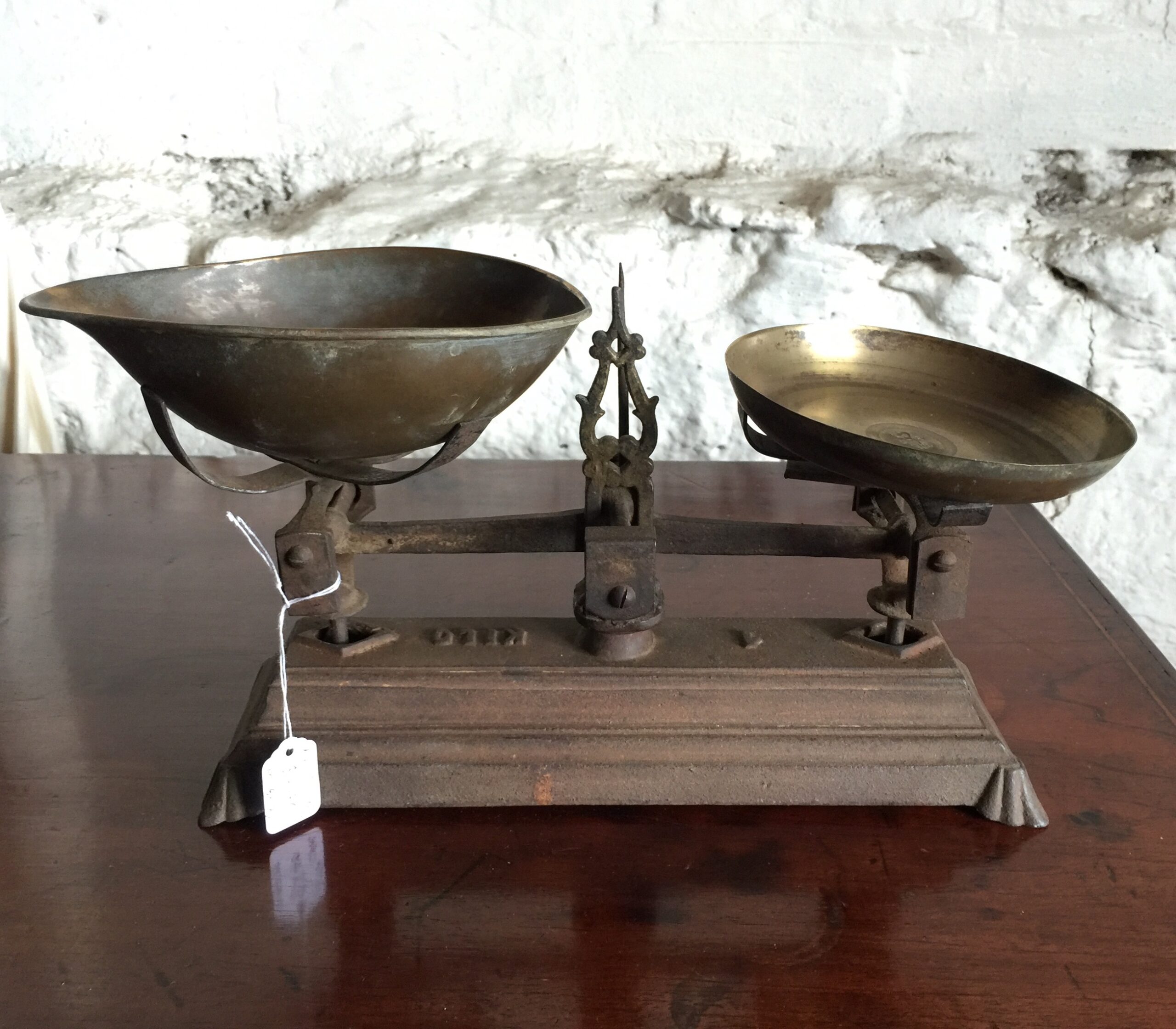 Set of counter scales, French, 19th century -0