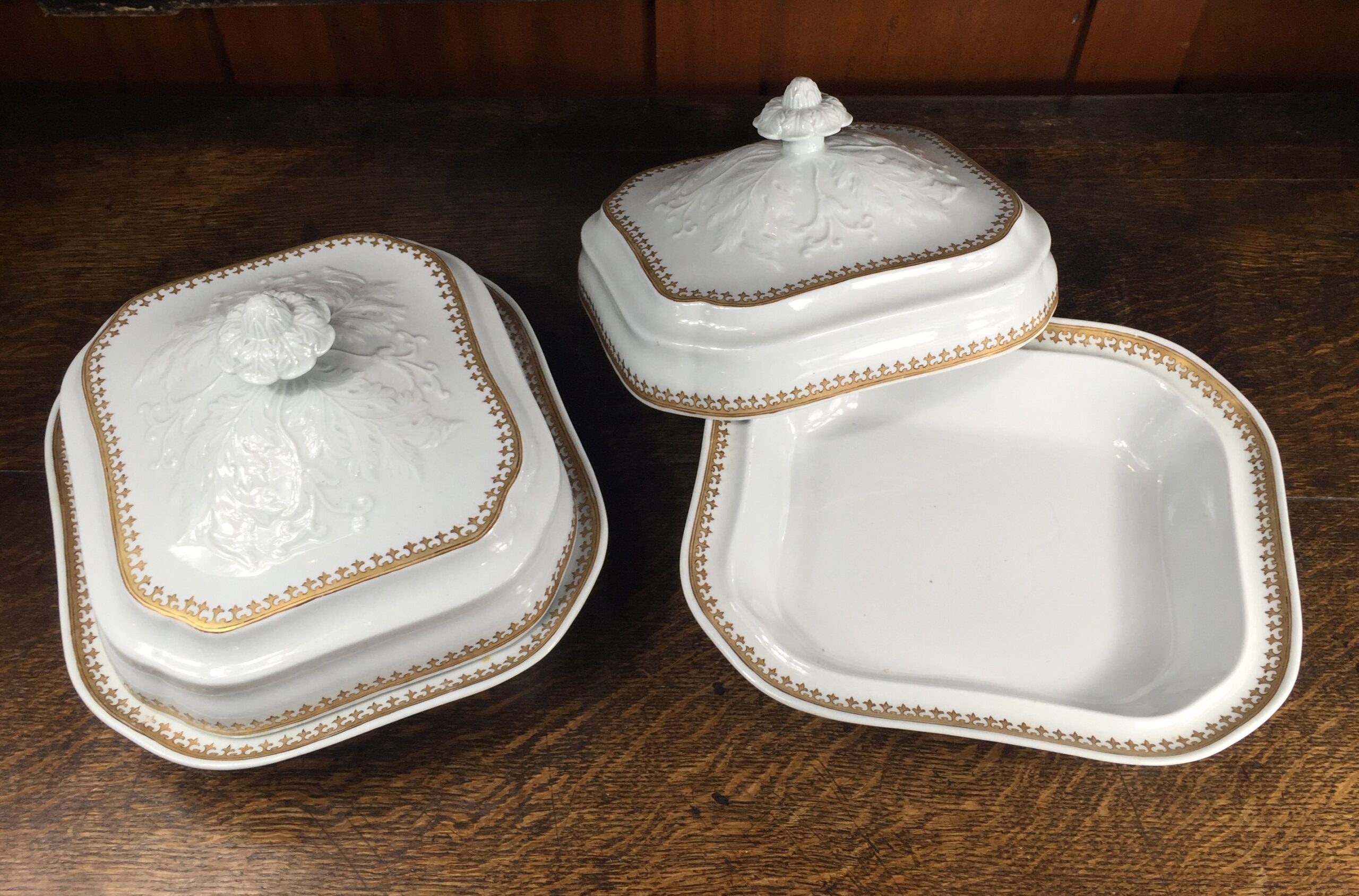 Rare pair of Chinese Export covered dishes, European form, c. 1780-0