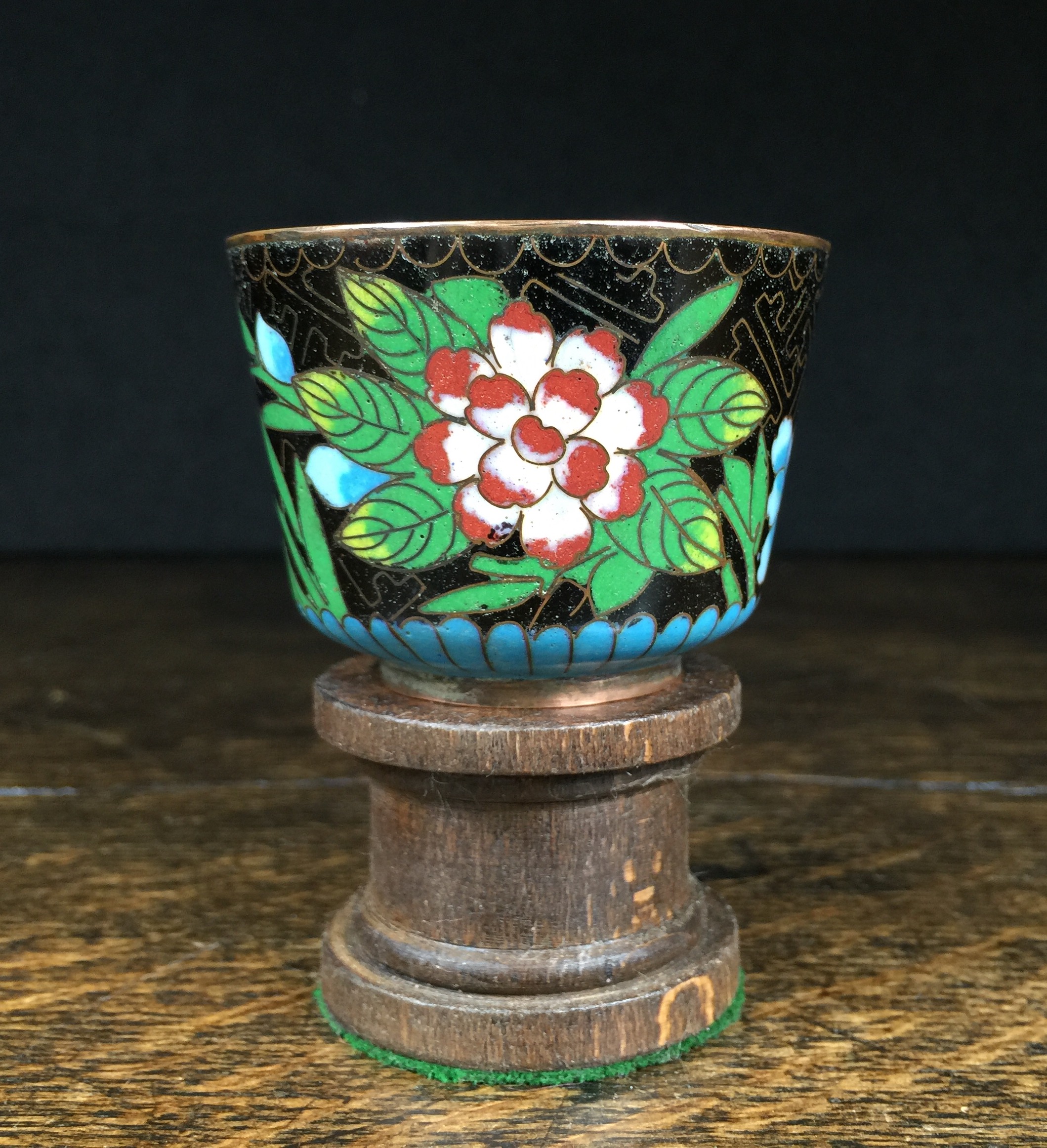 Japanese Cloisonne wine cup, flowers, 19th century-0