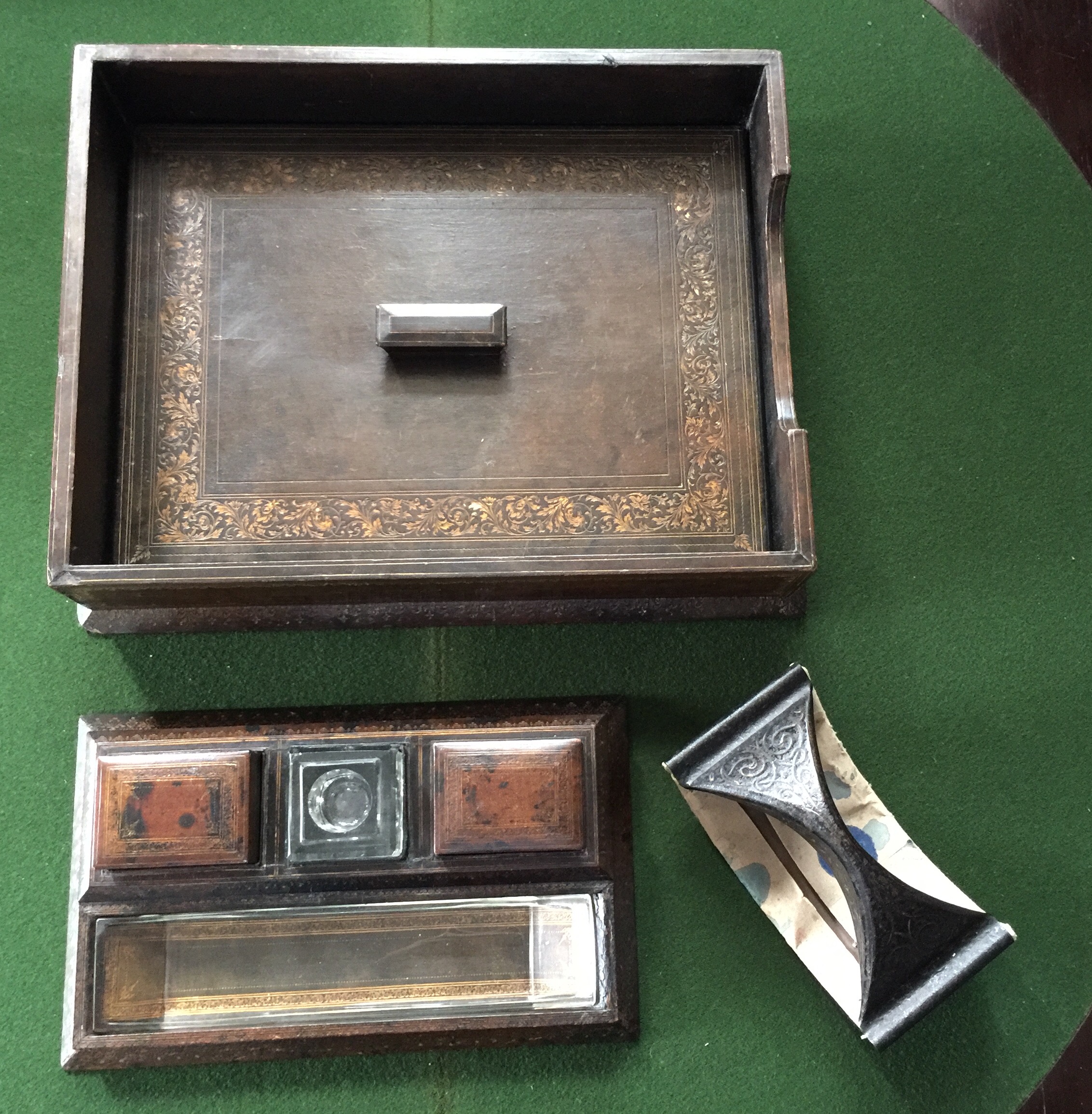 Italian embossed leather desk set, 20th century-0