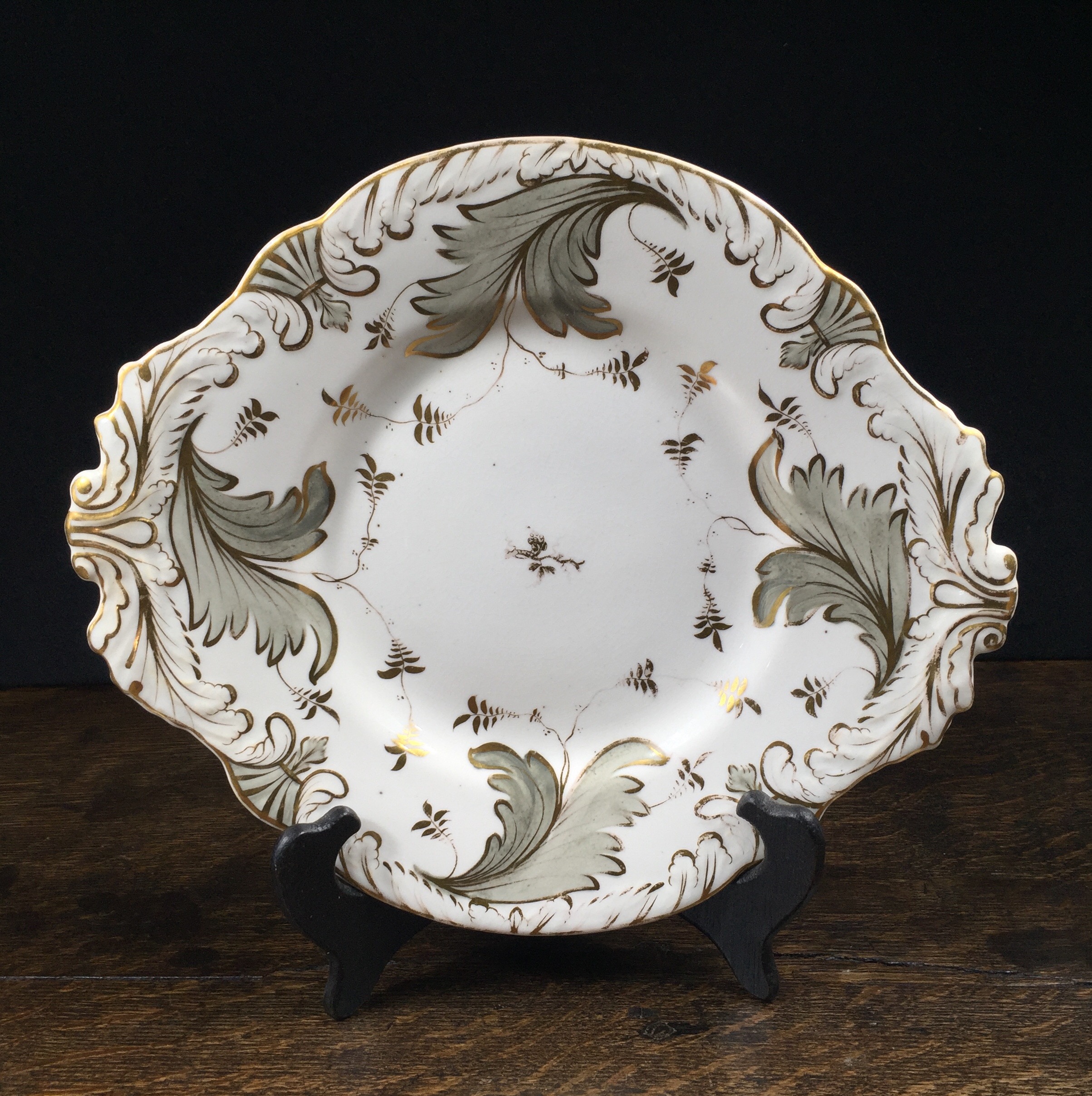 Rockingham plate , grey foliage pattern #1168, c.1830-0