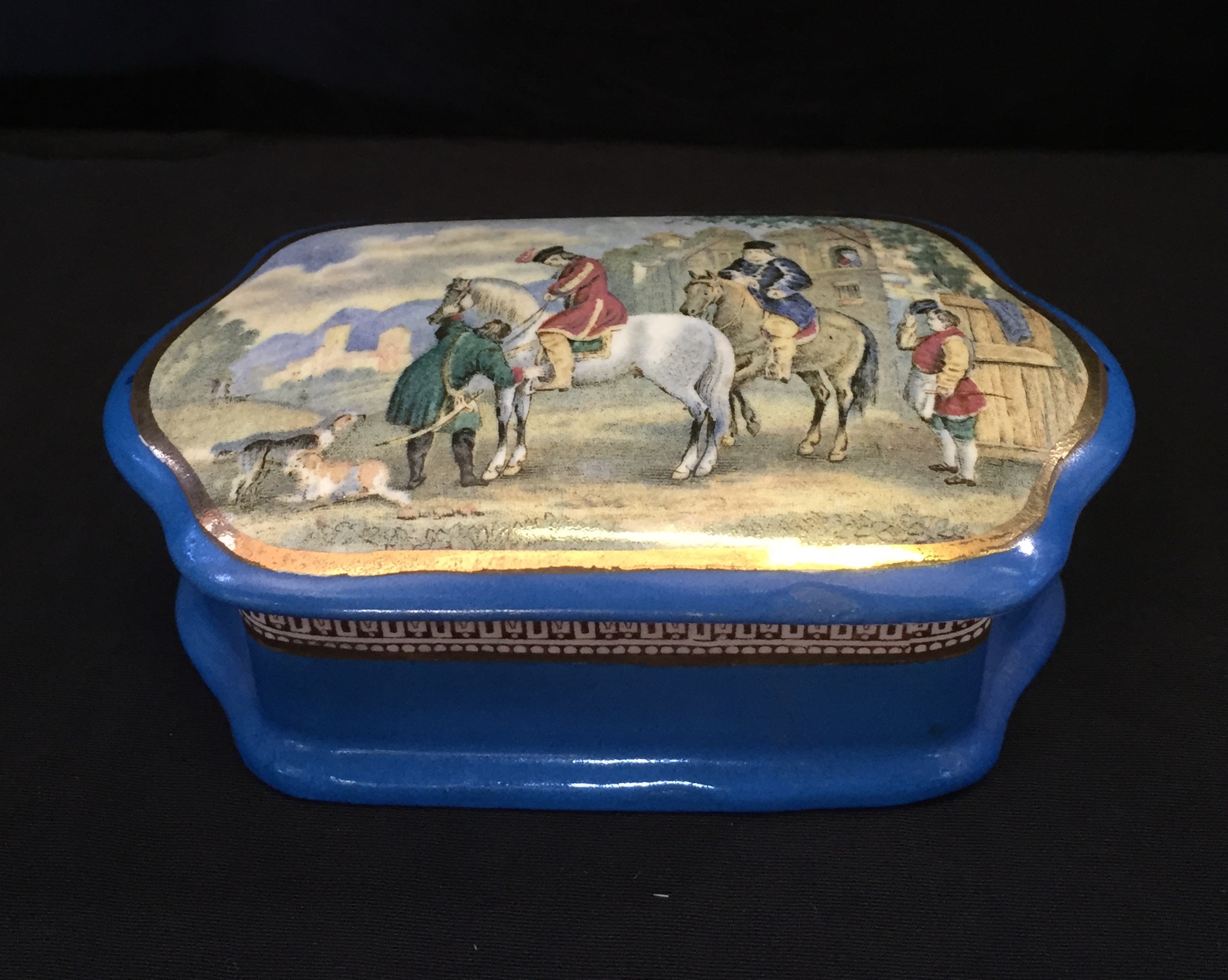 Pratt printed oblong Pot & base: THE TRAVELLERS DEPARTURE c. 1860-0