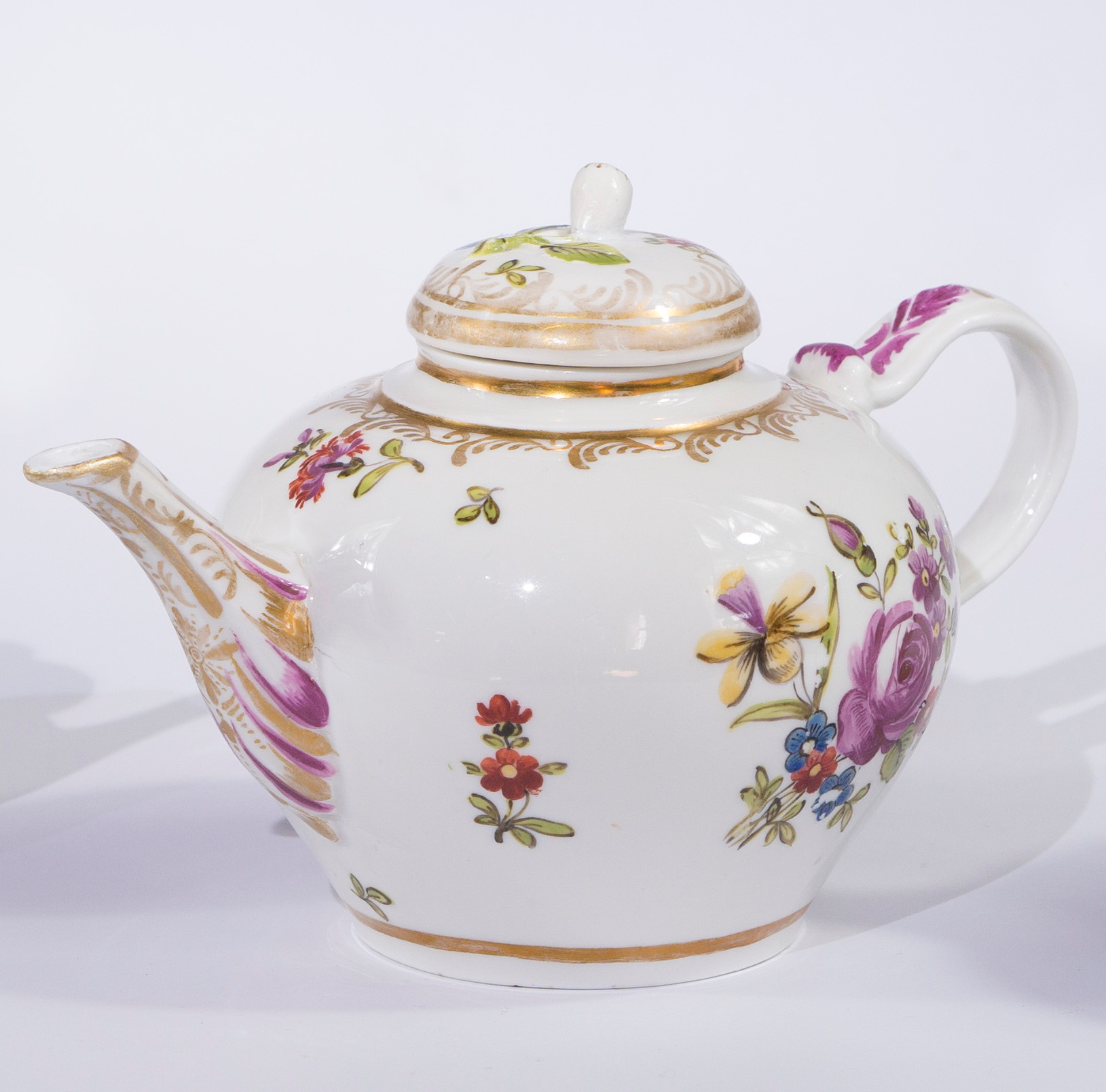 Vienna teapot, flower group decorated, circa 1780-0