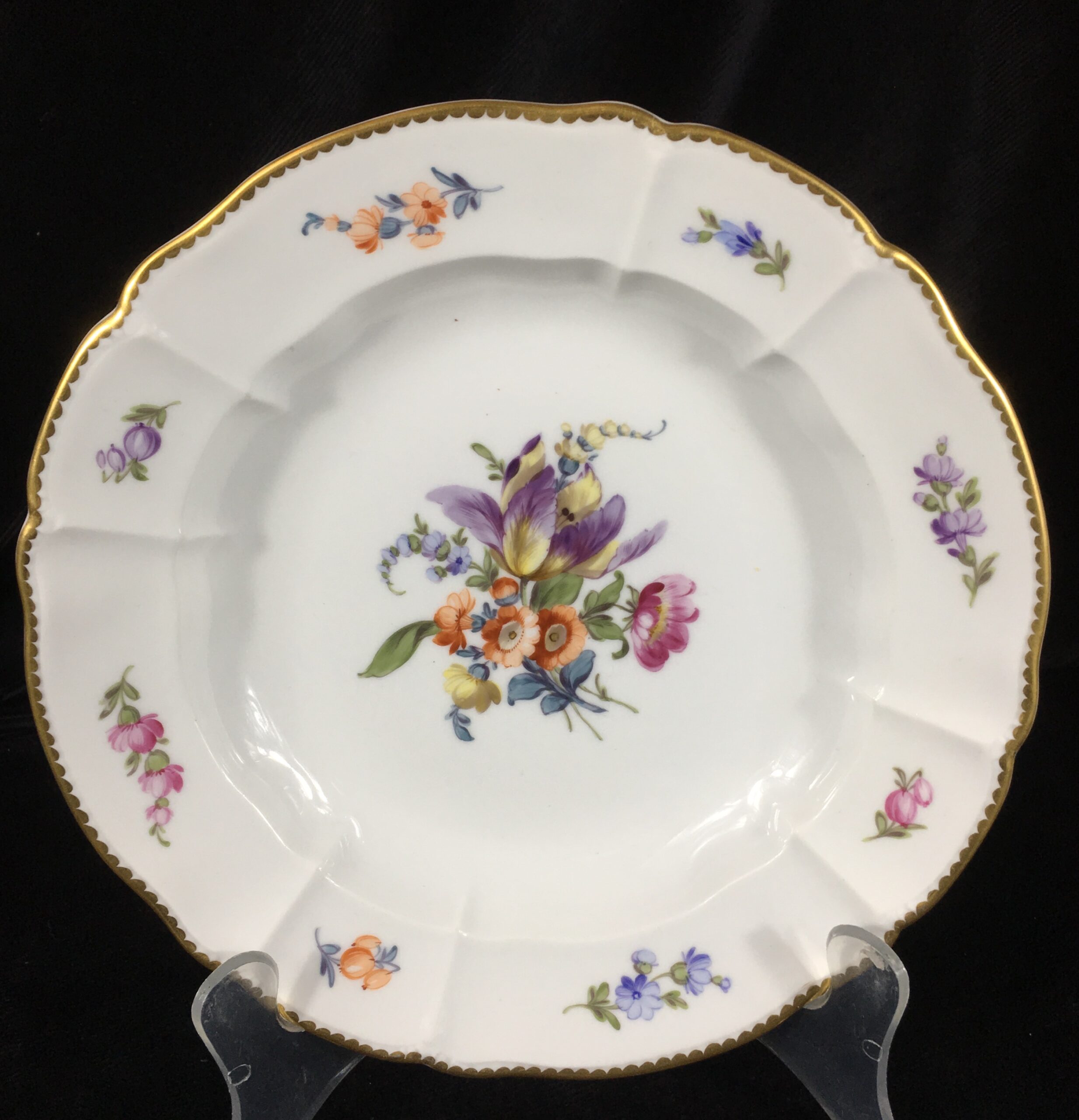 Nymphenburg dish with flower groups, 19th century-0