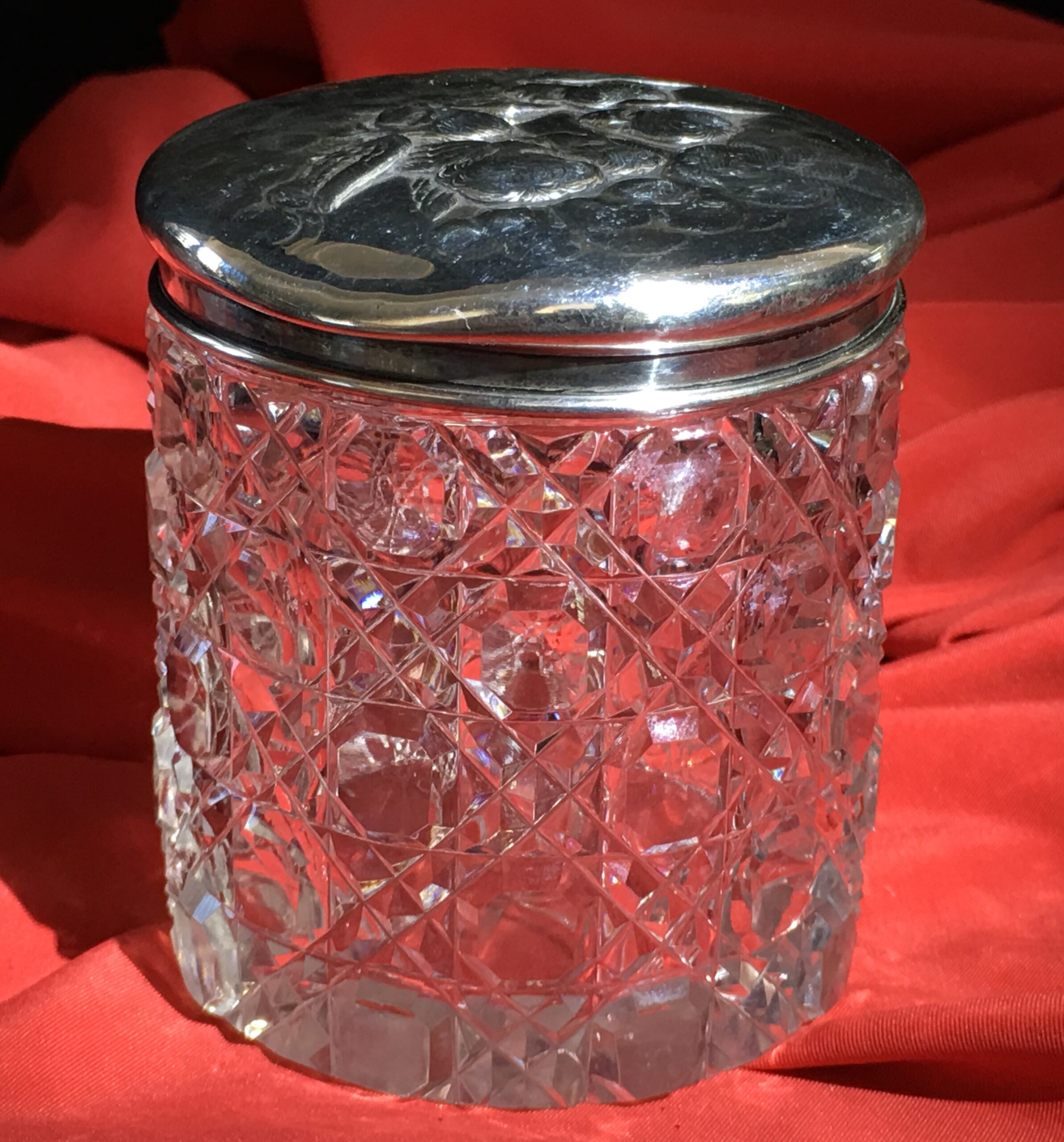 Sterling Silver 'Angel Pattern' dressing table box, crystal base, Birmingham 1904-0