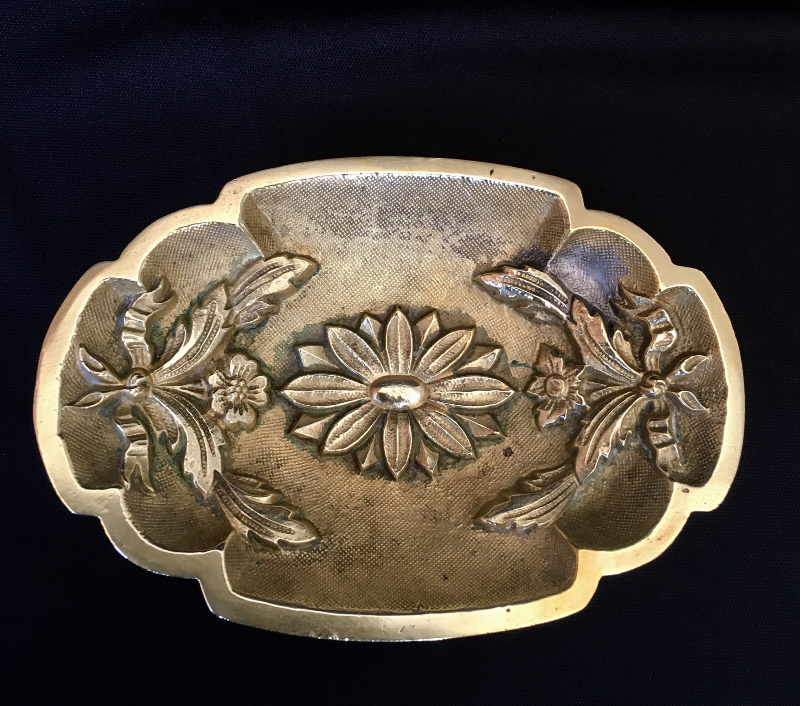 French ormolu pin dish with flowers, 19th century -0