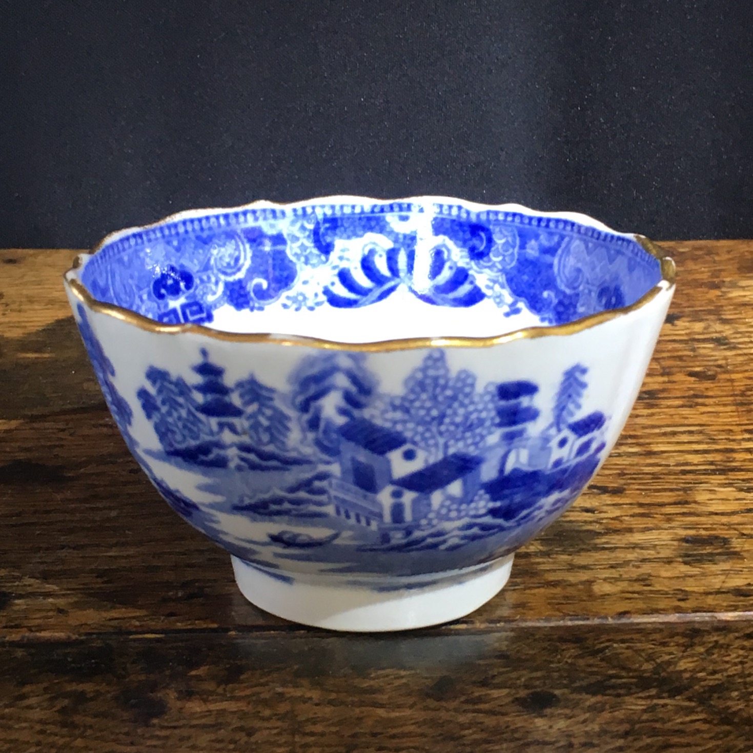 Spode porcelain tea bowl, Pagoda pattern, c. 1815 -0