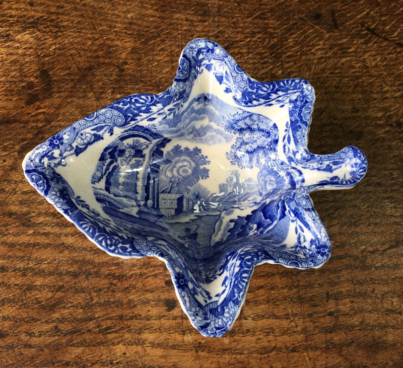 Spode pottery 'Italian Scenery' leaf form pickle dish. c.1880.-0