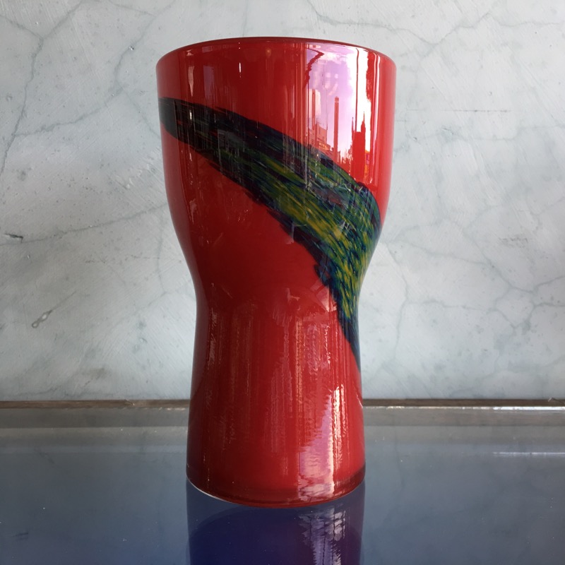 Large Art Glass vase, red with green birdswing, 20th century -0