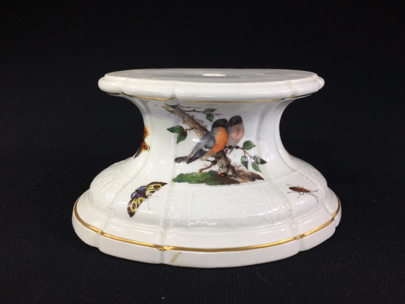 Meissen stand or tureen base, well painted with birds, c. 1765-0