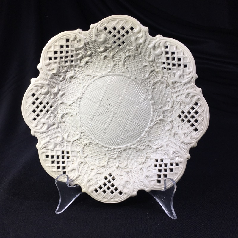 Saltglaze plate, basketweave with piercing, circa 1760 -0