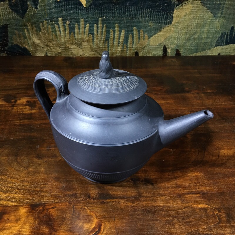 Black basalt teapot with engine turning, widow knop, c. 1800-0