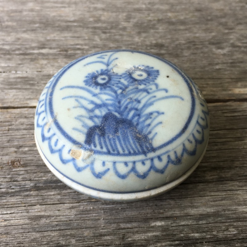 Shipwreck porcelain box, blue flower pattern, Kanxi, c.1700 -0