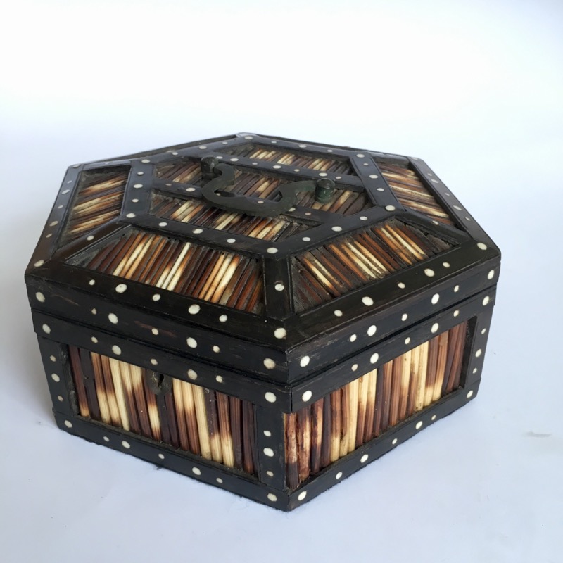 Sinhalese (Sri Lanka) porcupine quill octagonal box, ebony & ivory, 'CEYLON' c. 1900. -0