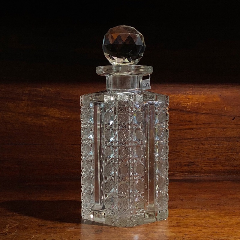 Victorian Whiskey decanter, square form with prism stopper, c. 1880 -0