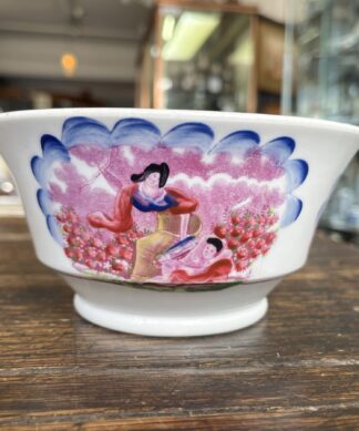 English porcelain bowl, ‘Disarming Cupid’ lustre decoration, C.1810