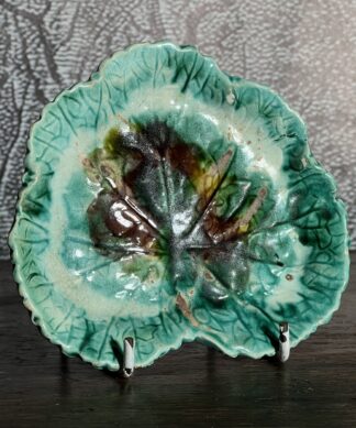 English majolica geranium leaf dish, c. 1870