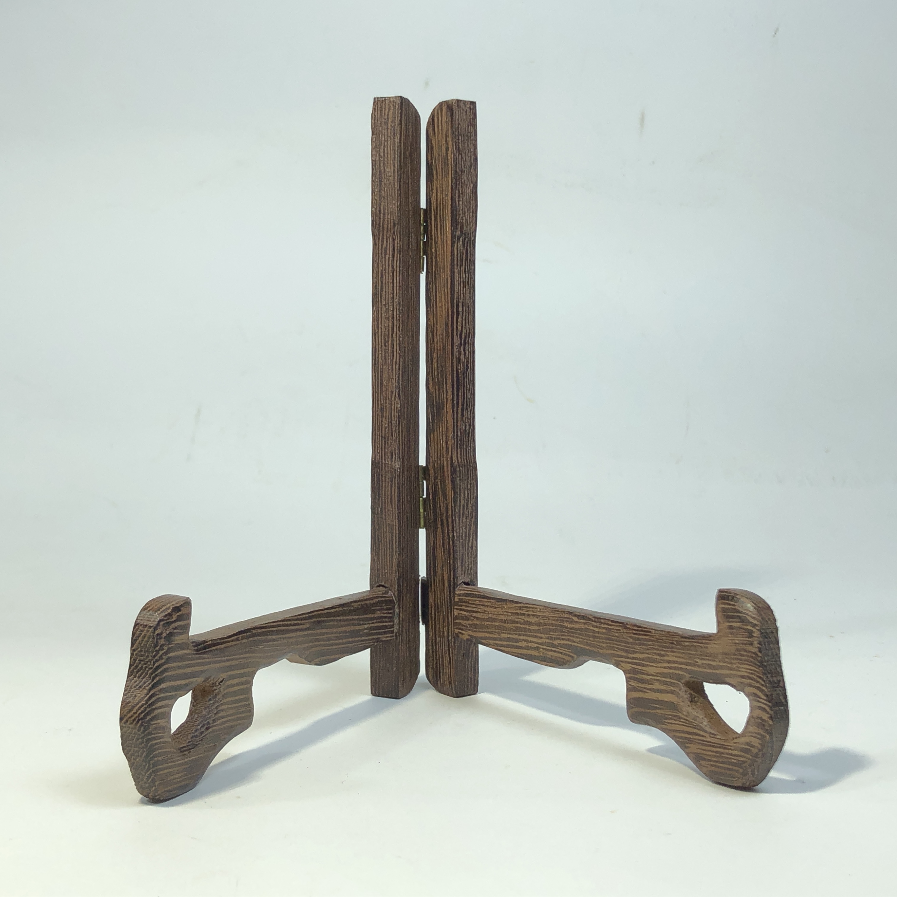 Wooden Plate Stand size B, 15cm Moorabool Antiques Galleries