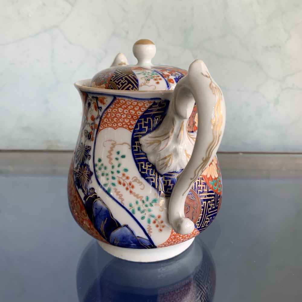 Japanese lidded sugar bowl, Imari decoration, c. 1890 Moorabool