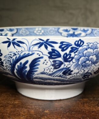Bow punchbowl with finely painted pieces peony & rock pattern, C. 1755