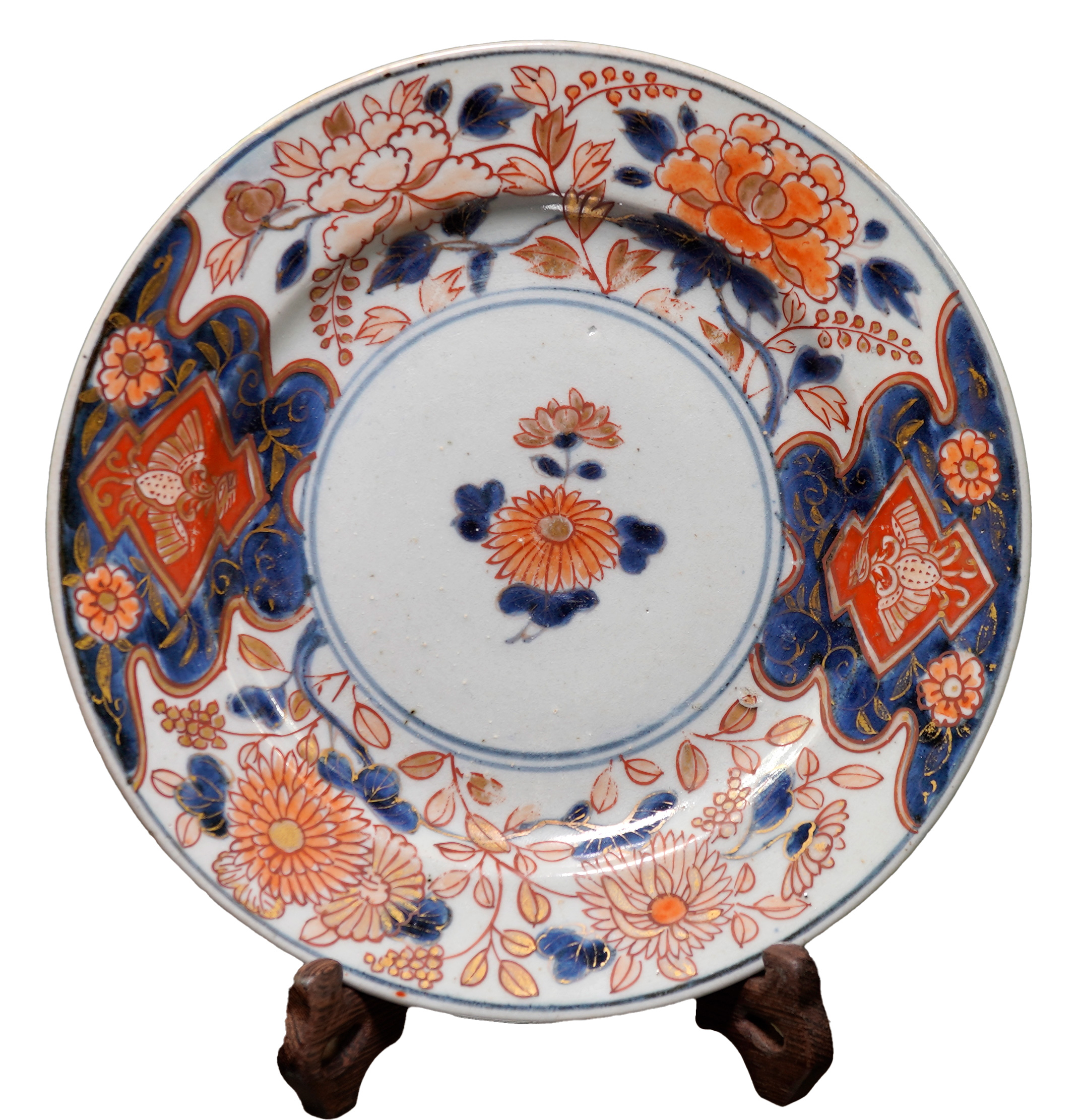 Japanese kinran-de Imari plate, circa 1720