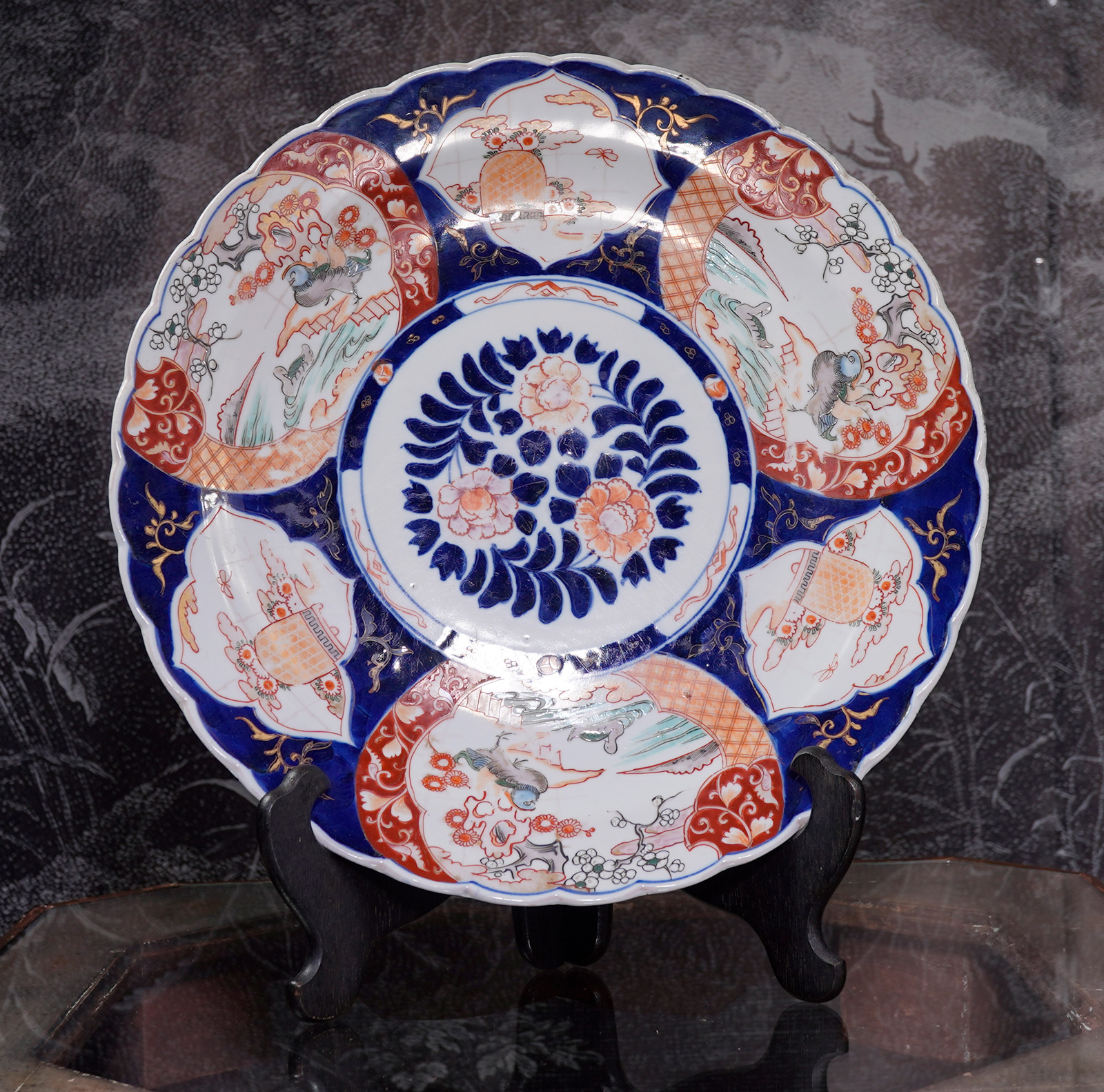 Large Japanese Imari charger, c.1880