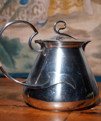 Stylish Art Nouveau silverplate jug, George Unite, Birmingham c.1905