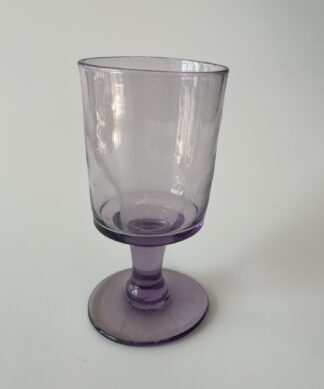 Victorian ale glass with amethyst  tone, late 19th century