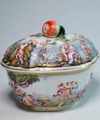 Naples/Doccia Porcelain sucrier 19th century