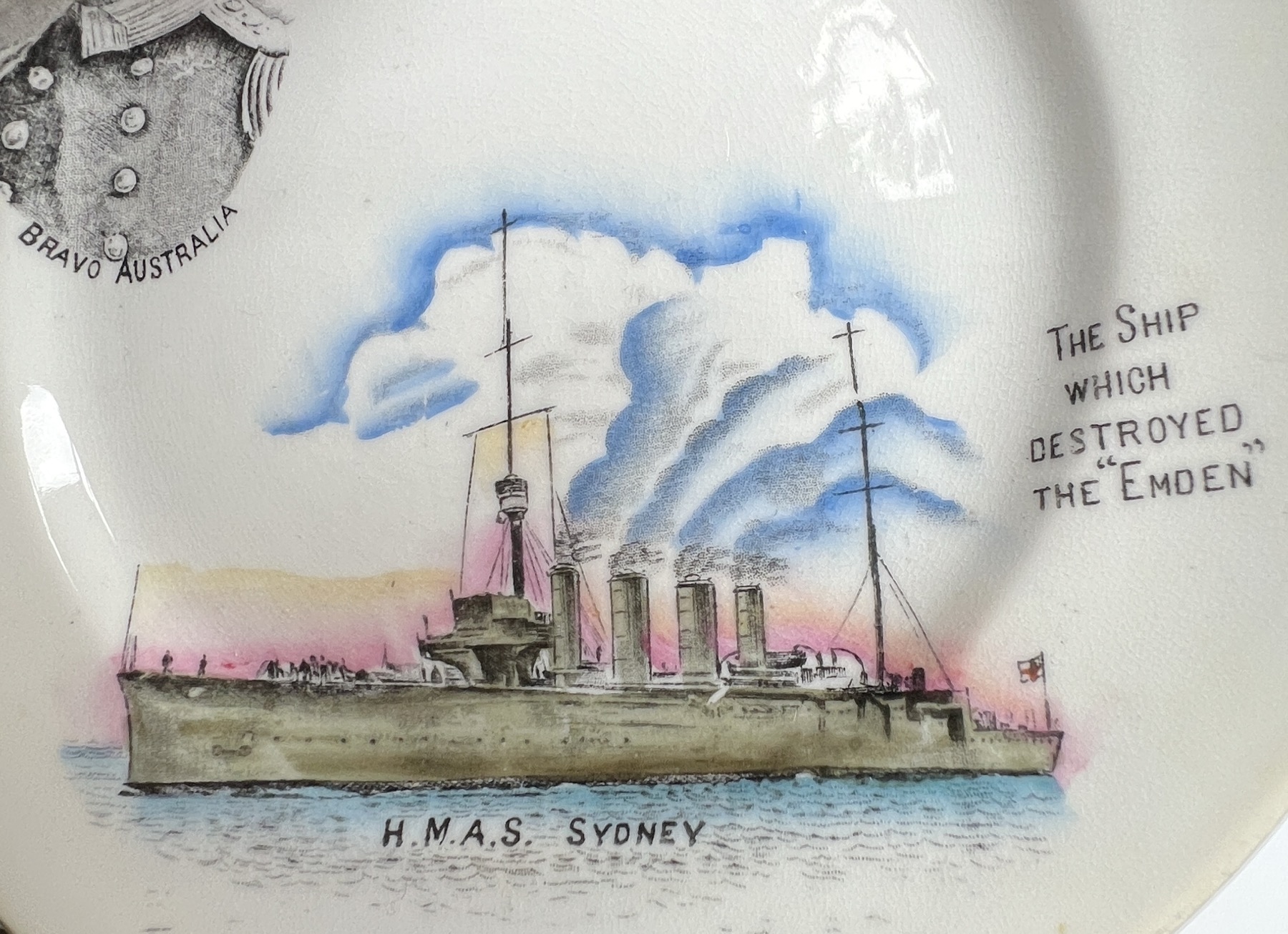 A WWI commemorative HMAS SYDNEY 1914 plate