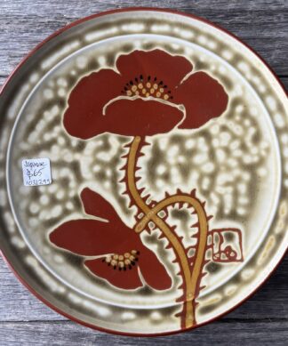 Japanese Mino ware  pottery plate with poppies, Mid 20th C