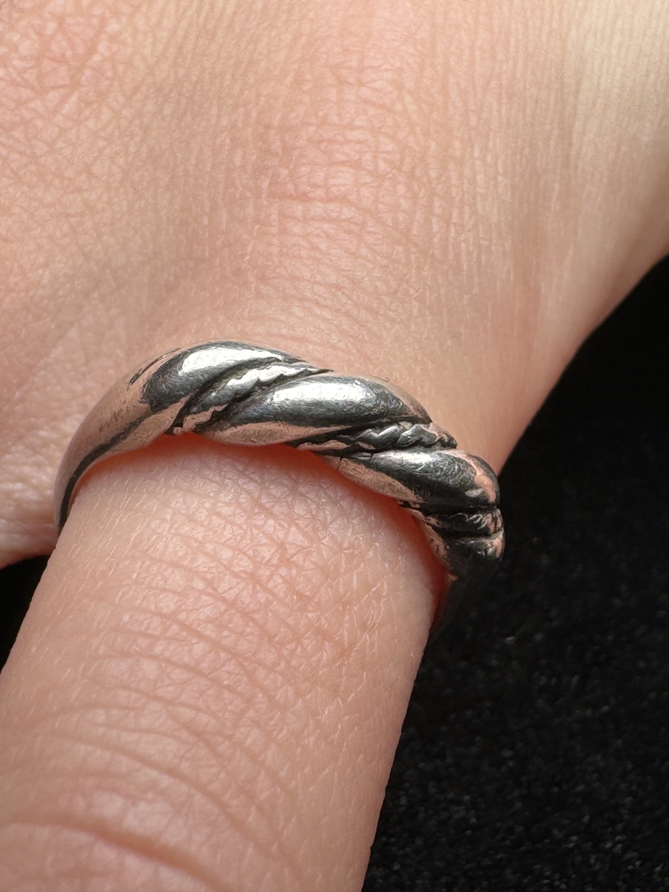 Medieval-style Silver Ring with twisted decoration