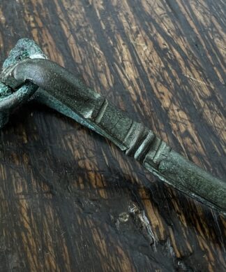 Roman bronze bow fibula, excellent condition, 2nd-4th c.