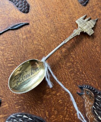 Souvenir Sterling silver teaspoon,  St Paul's Cathedral London, C.1920