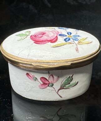 Birmingham enamel patch box, flowers, c.1770