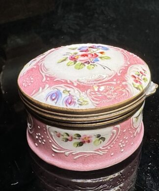 Small French enamel pill box with flower panels in pink ground, 19th C