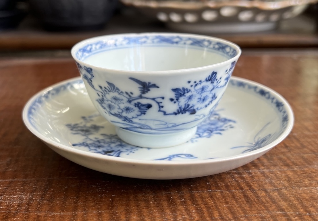 Chinese Export teabowl & saucer, Ducks + Prunus in underglaze blue, c. 1740